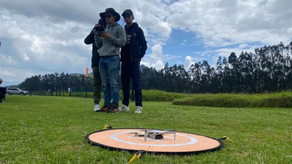 Cómo volar un dron por primera vez Este es el paso a paso