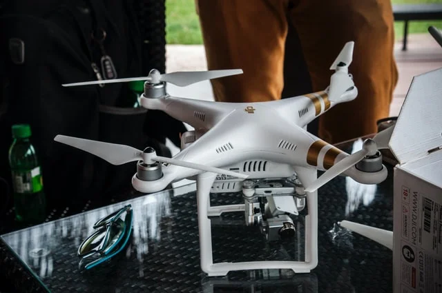 Lo que necesitas para volar un drone