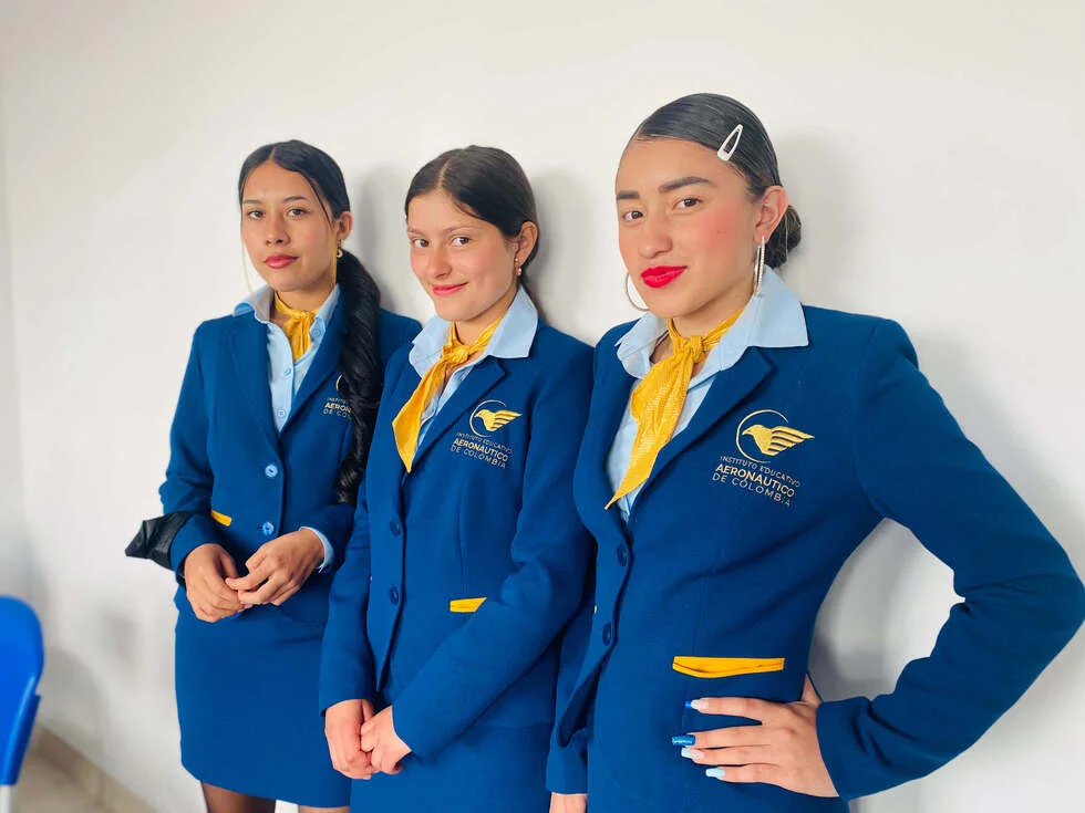 cuantas-azafatas-debe-haber-en-un-avion