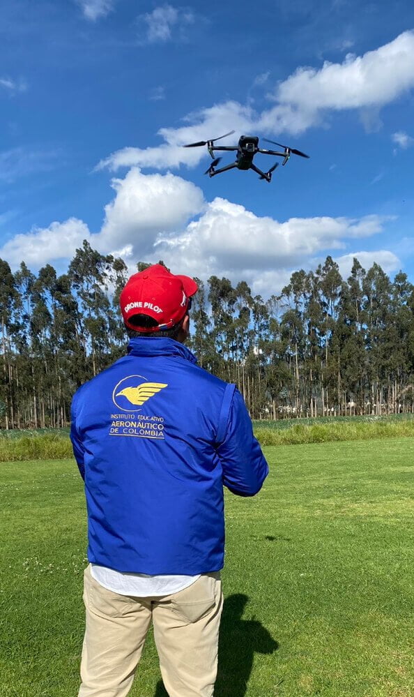 leyes-para-volar-drones-en-colombia